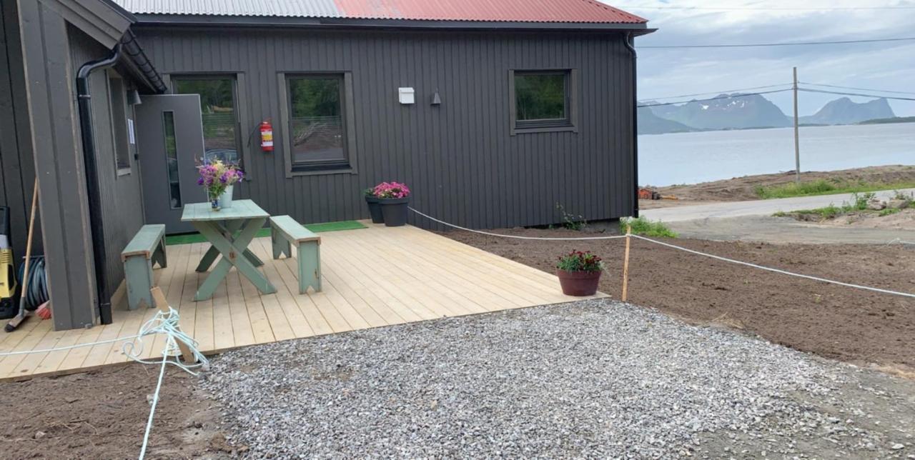 Hotel Bedehuset Basecamp Senja Skaland Esterno foto