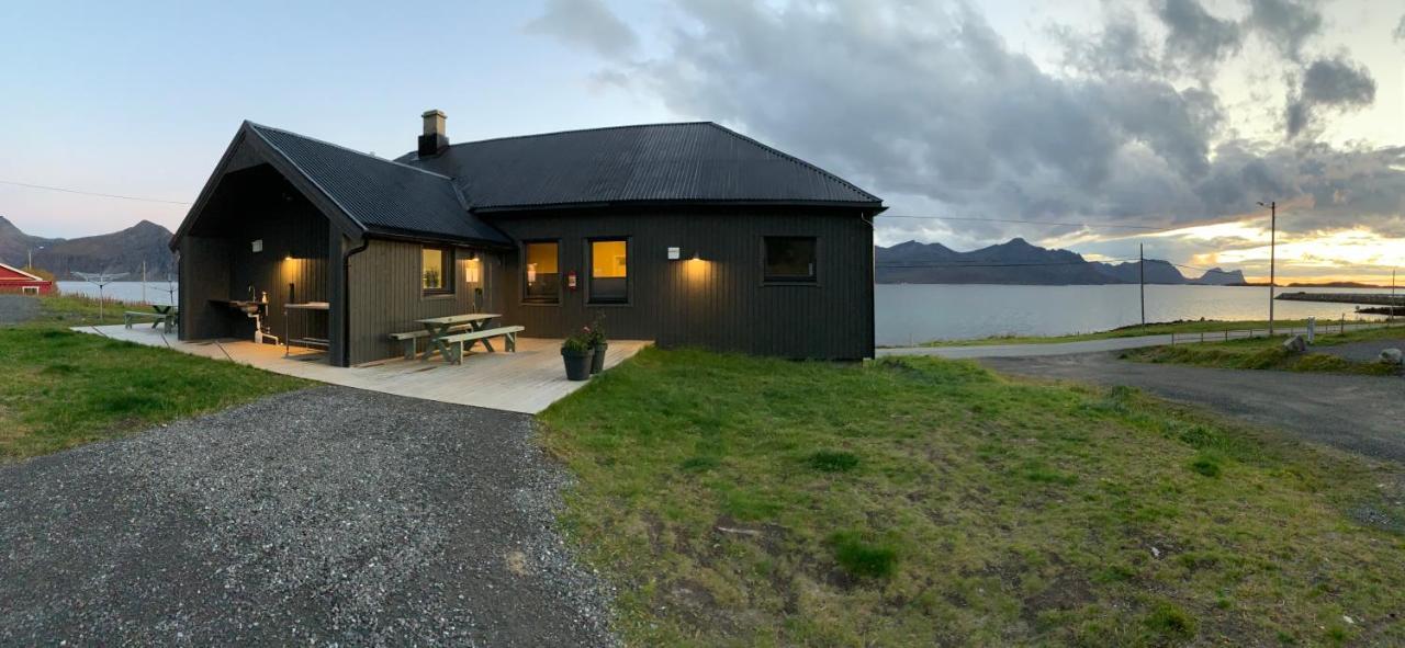 Hotel Bedehuset Basecamp Senja Skaland Esterno foto